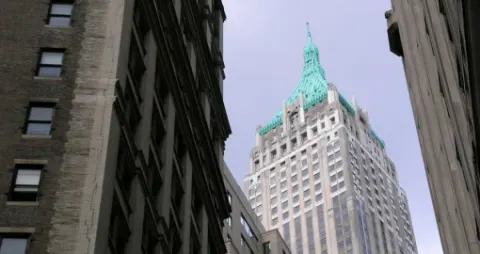 El edificio Trump (The Trump Building en inglés) también conocido como 40 Wall Street o como se llamó en un inicio Bank of Manhattan Trust Building