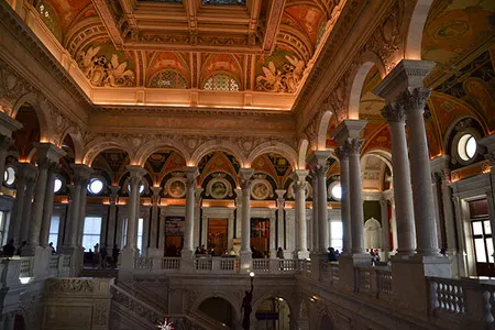 Foto del interior de la Biblioteca del Congreso de los Estados Unidos de América
