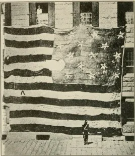Soldado guarda bandera original Fort McHenry que está expuesta en el museo