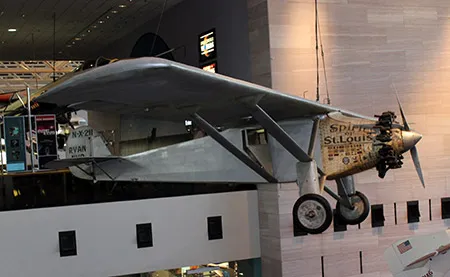 Foto del avión Spirit of Saint Louis del Museo Nacional del aire y del espacio de Washington DC