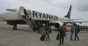 Avión Boeing 737-800 de Ryanair, aeropuerto de Santander