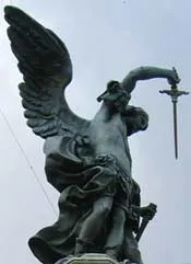 Estatua del Arcángel San Miguel