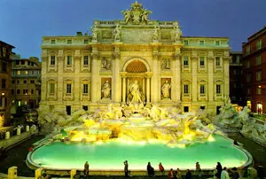 Fotografía de la Fontana di Trevi de noche