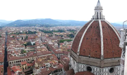 Vista de Florencia y de la Cúpula de la catedral (Duomo)