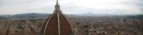 Panorámica de toda Florencia desde el campanario di Giotto, con la cúpula de la catedral de fondo