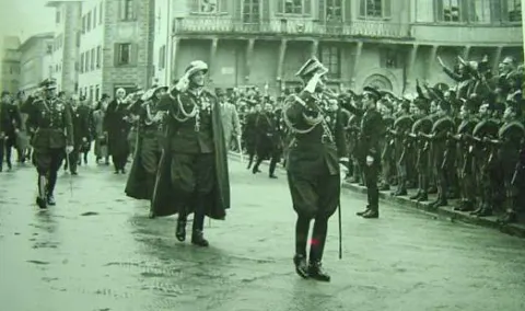 Foto histórica de soldados Nazis en Florencia