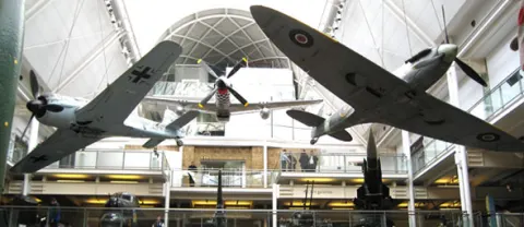 Aviones imperial war museum london