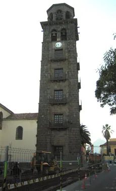 Foto de la torre de la Iglesia de Nuestra Señora de la Concepción (La Laguna Tenerife)