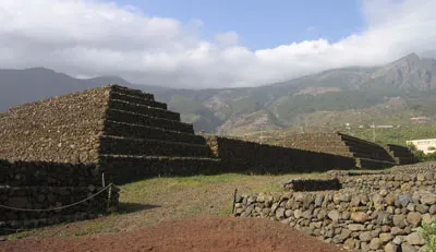Foto con varias pirámides de Güimar